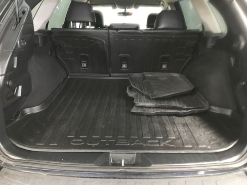 Used 2019 Subaru Outback 2.5i Limited w/ Popular Package #2 AWD/4WD image 12