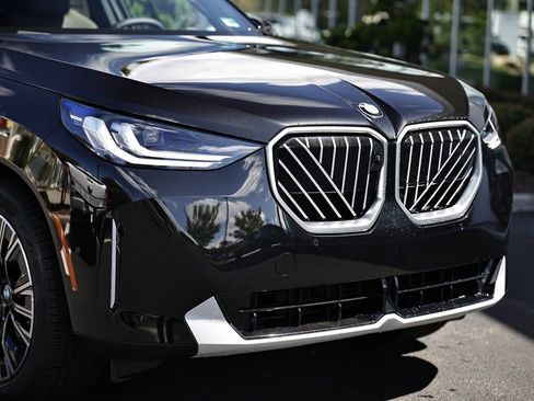 New 2026 BMW X3 xDrive30 w/ Premium Package image 2