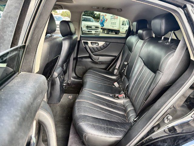 Used 2014 INFINITI QX70 2WD w/ Premium Package image 23