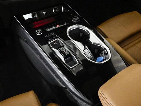 New 2026 Audi A6 Premium Plus AWD/4WD image 24