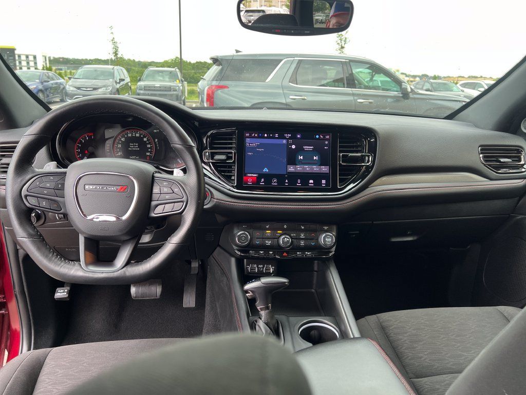 Used 2025 Dodge Durango GT AWD/4WD image 12