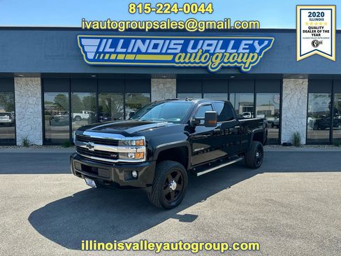 Used 2015 Chevrolet Silverado 3500 LT w/ LT Convenience Package AWD/4WD image 1