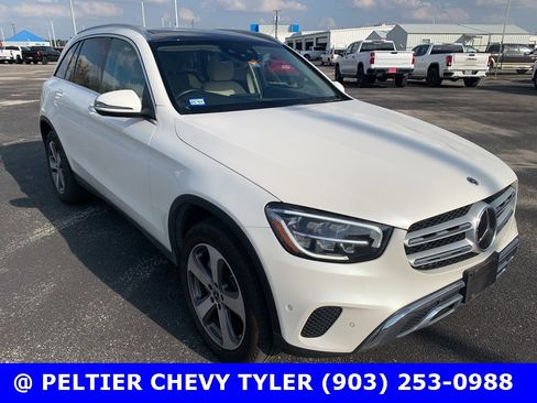 Used 2022 Mercedes-Benz GLC 300 4MATIC image 1