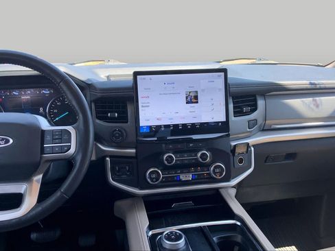 Certified 2023 Ford Expedition XLT AWD/4WD image 7
