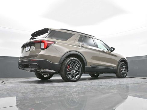 New 2026 Ford Explorer ST-Line w/ ST-Line Street Pack image 66