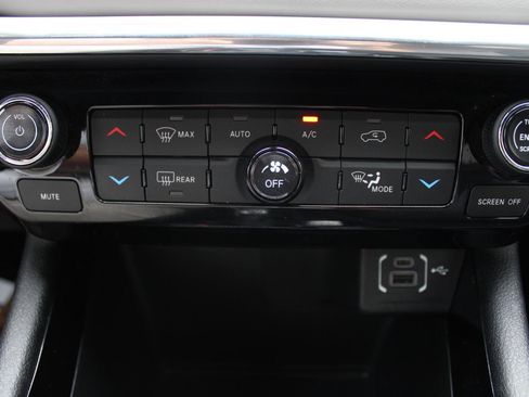 Used 2023 Jeep Compass Limited AWD/4WD image 21