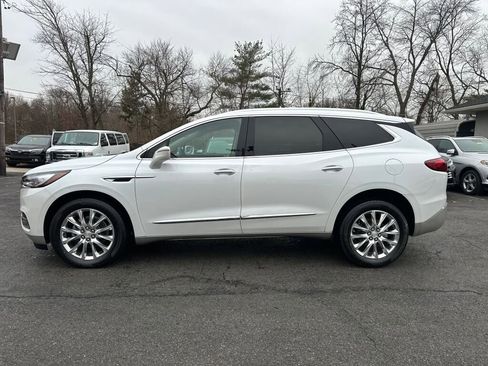 Used 2020 Buick Enclave Premium w/ Sun and Sites Package image 4