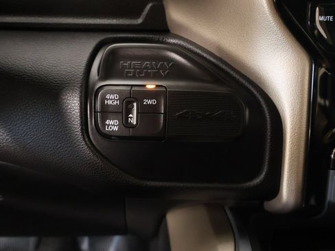 Used 2021 RAM 2500 Laramie AWD/4WD image 9
