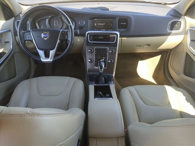 Used 2015 Volvo V60 T5 Platinum FWD image 17