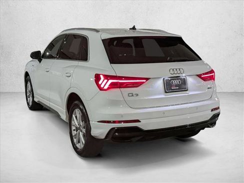Certified 2025 Audi Q3 2.0T Premium w/ Convenience Package image 7