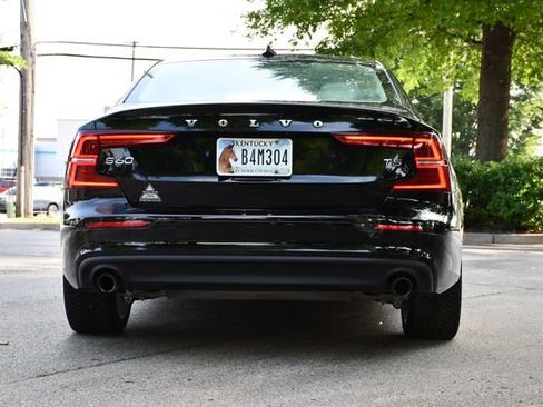 Used 2019 Volvo S60 T5 Momentum w/ Multimedia Package FWD image 6