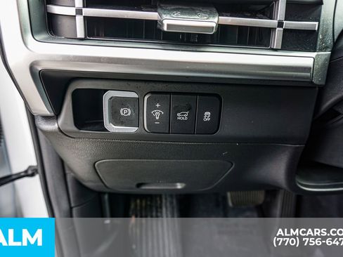 Used 2025 Hyundai Santa Fe SE FWD image 38