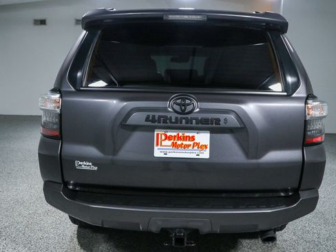 Used 2023 Toyota 4Runner SR5 Premium w/ Moonroof Package AWD/4WD image 8