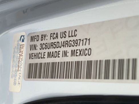 Used 2024 RAM 2500 Big Horn w/ Safety Group image 20