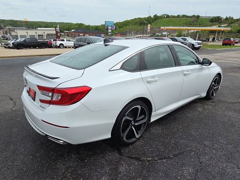 Used 2022 Honda Accord Sport image 8
