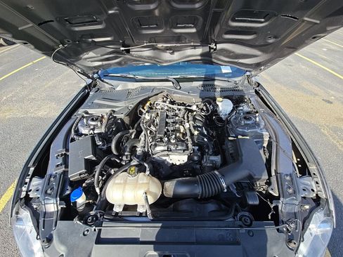 Used 2022 Ford Mustang Premium image 18