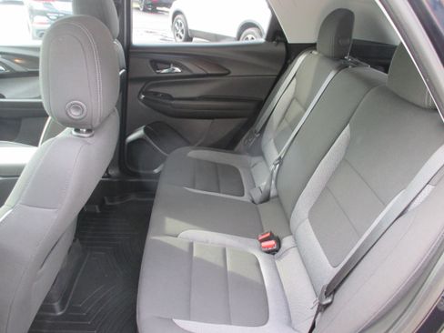 Used 2021 Chevrolet TrailBlazer LT w/ Convenience Package image 11