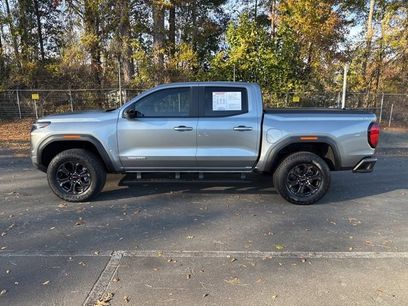 Used 2025 GMC Canyon Elevation w/ Convenience Package