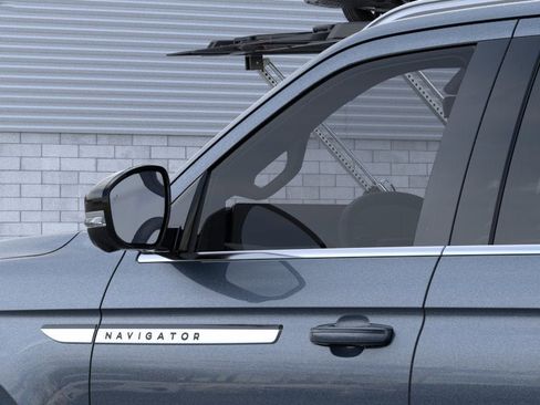 New 2026 Lincoln Navigator Reserve AWD/4WD image 20