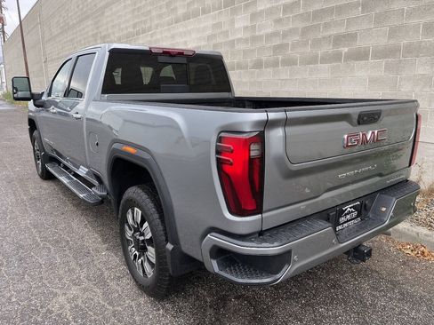 Used 2026 GMC Sierra 3500 Denali w/ Denali Reserve Package AWD/4WD image 8