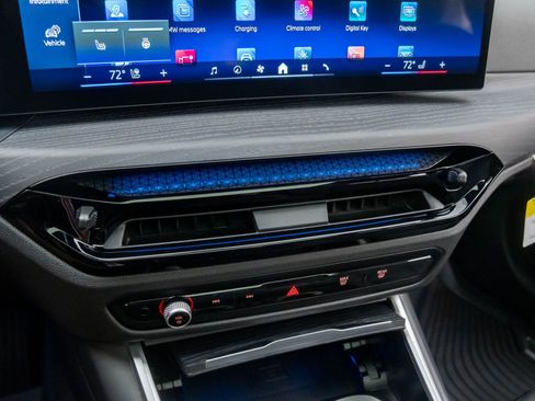 New 2026 BMW i4 xDrive40i AWD/4WD image 29