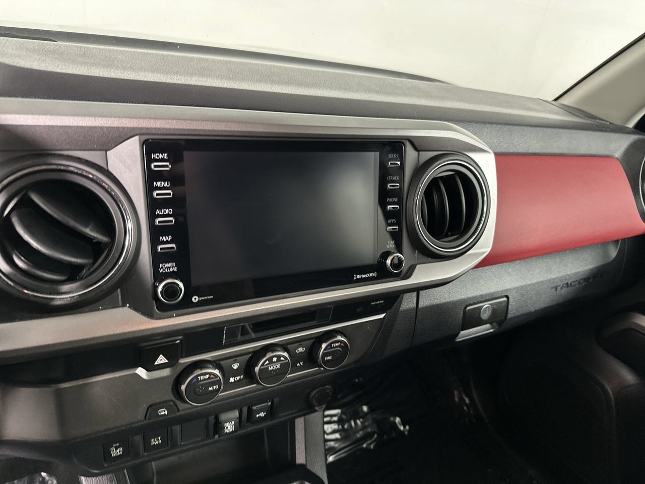 Used 2022 Toyota Tacoma SR5 w/ Technology Package RWD image 15