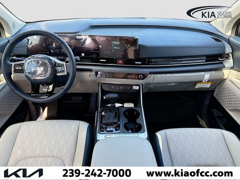 New 2026 Kia Carnival EX FWD image 17