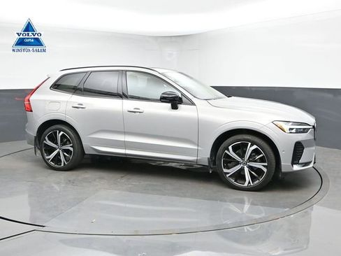 Used 2023 Volvo XC60 B5 Ultimate w/ Climate Package FWD image 1