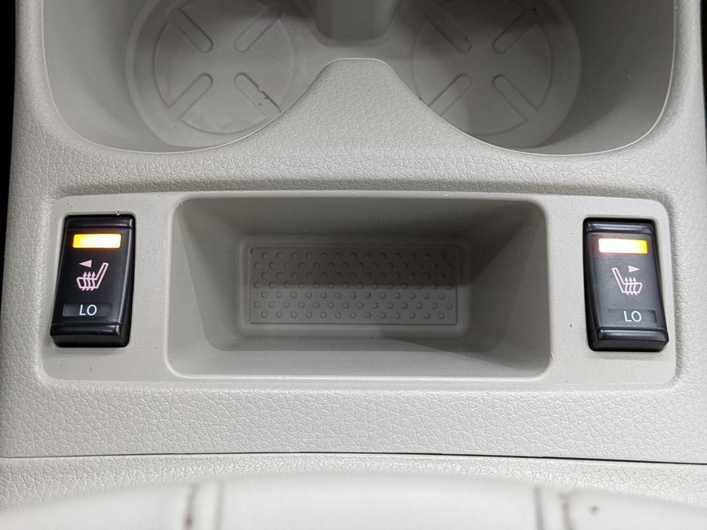Used 2021 Nissan Rogue Sport SV AWD/4WD image 7