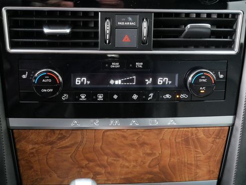 Certified 2024 Nissan Armada SL w/ Captain's Chairs Package AWD/4WD image 23