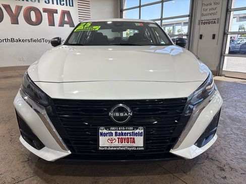 Used 2025 Nissan Altima 2.5 SV FWD image 5