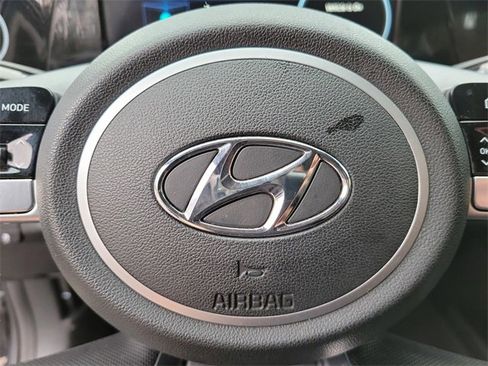 Used 2021 Hyundai Elantra SEL w/ Convenience Package image 26