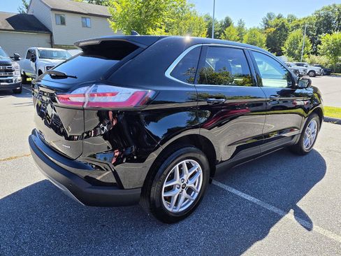 Used 2023 Ford Edge SEL w/ Convenience Package AWD/4WD image 3