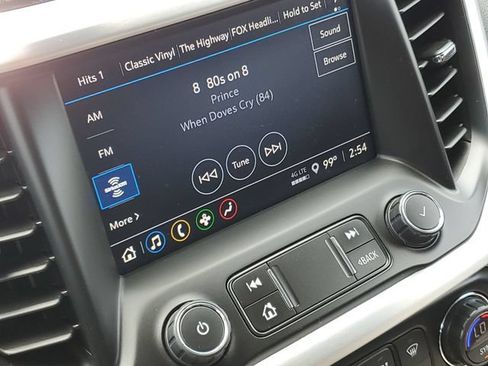 Certified 2022 GMC Acadia SLE w/ Driver Convenience Package AWD/4WD image 13