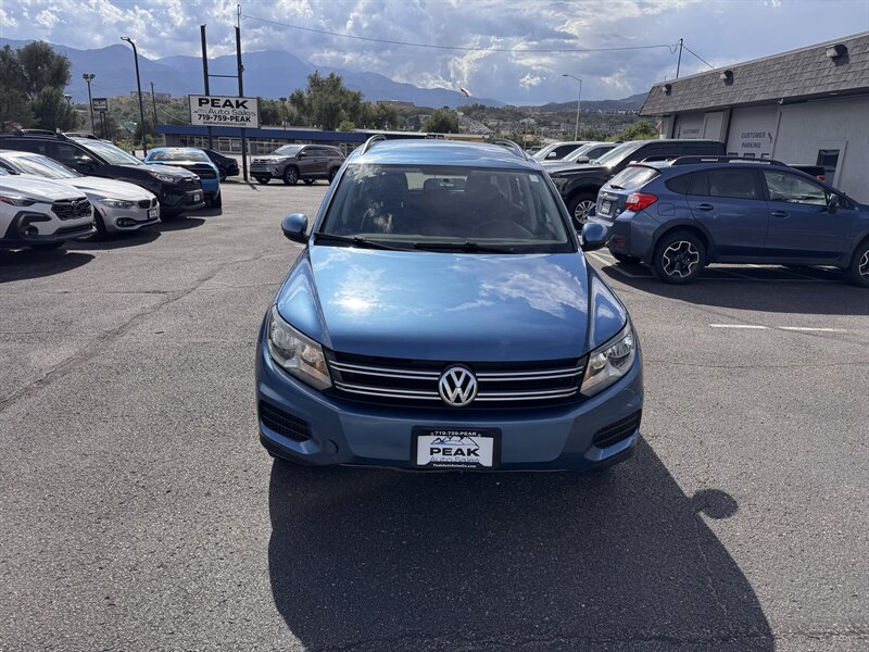 Used 2017 Volkswagen Tiguan Limited w/ Premium Package AWD/4WD image 2