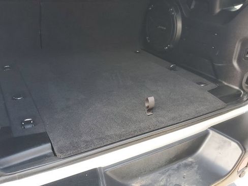 Used 2018 Jeep Wrangler Unlimited Rubicon AWD/4WD image 7