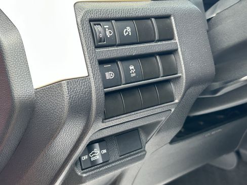Used 2024 Toyota Tacoma TRD Off-Road AWD/4WD image 16