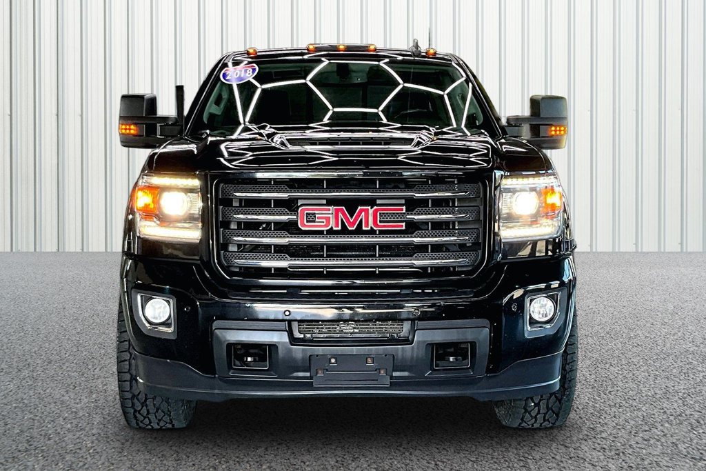 Used 2018 GMC Sierra 2500 SLT w/ All Terrain HD Package AWD/4WD image 2