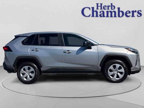 Used 2024 Toyota RAV4 LE AWD/4WD image 13