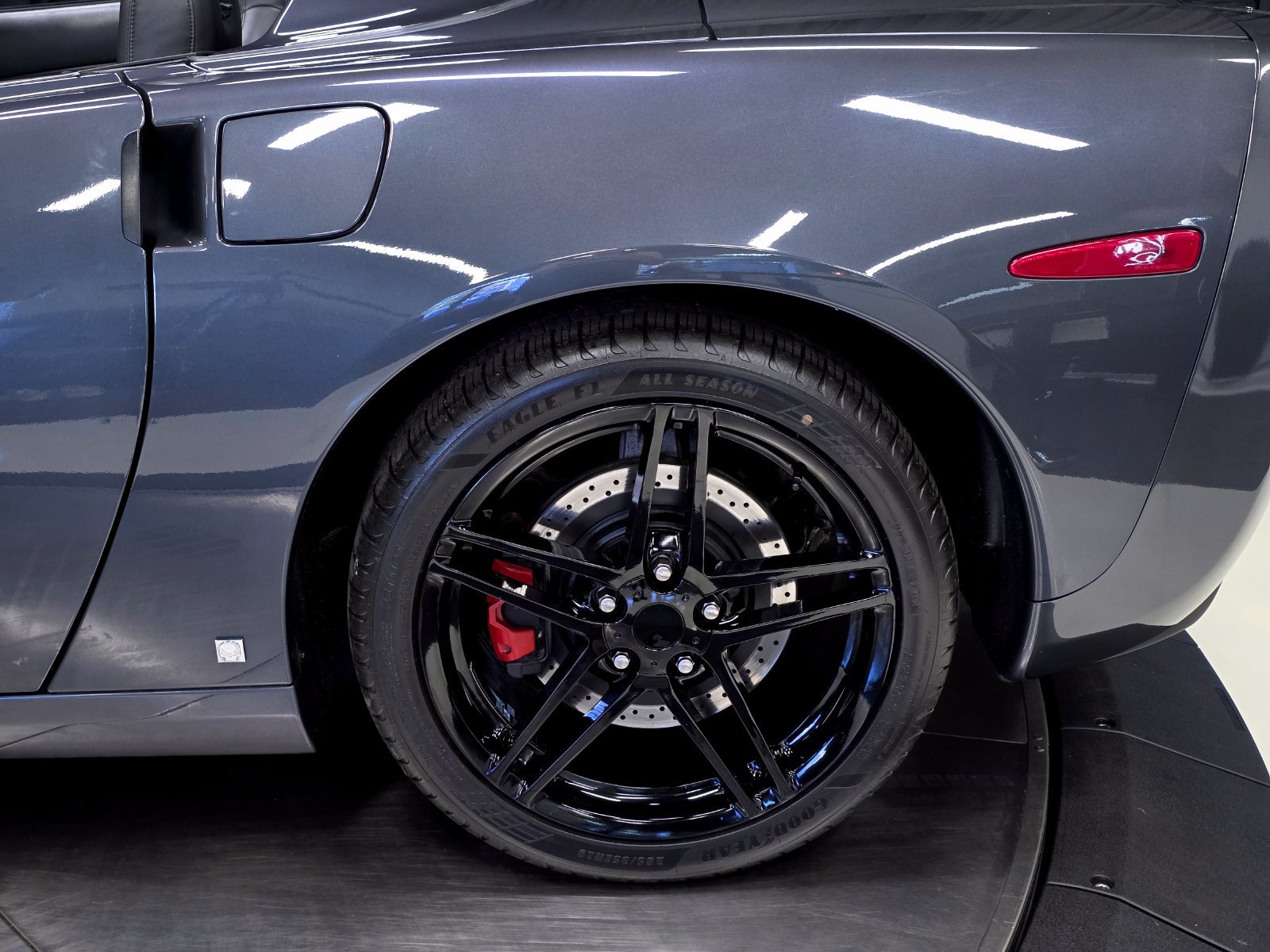 Used 2009 Chevrolet Corvette Convertible w/ Preferred Equipment Group RWD image 35