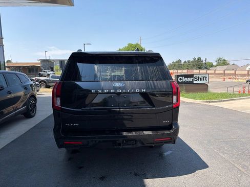 Used 2025 Ford Expedition Max Active AWD/4WD image 5