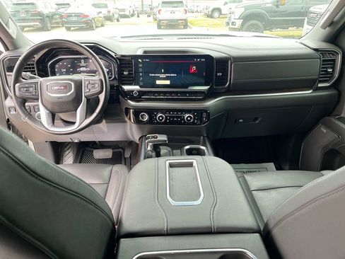 Used 2022 GMC Sierra 1500 SLT w/ SLT Convenience Package image 15