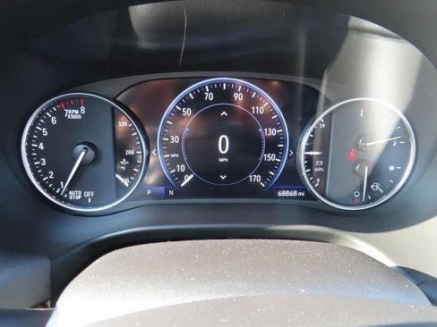 Used 2023 Buick Enclave Avenir w/ Trailering Package, 5000 lbs. AWD/4WD image 15