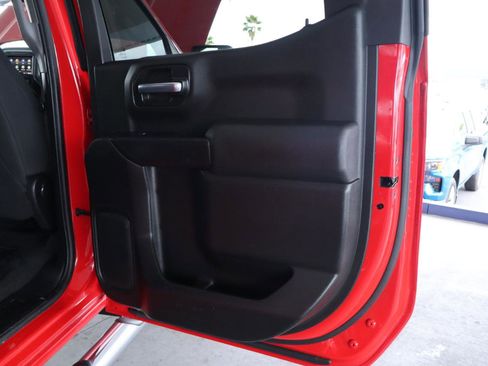 Used 2020 Chevrolet Silverado 1500 Custom w/ Custom Value Package image 35