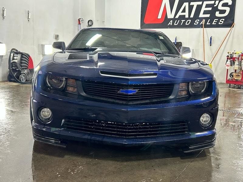 Used 2010 Chevrolet Camaro SS w/ RS Package RWD image 2
