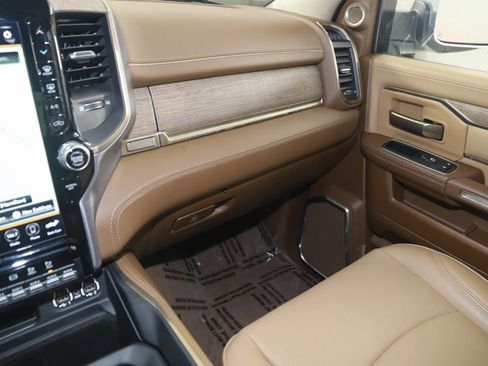 Used 2020 RAM 3500 Limited image 36