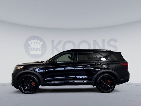 Used 2024 Ford Explorer ST w/ Equipment Group 401A AWD/4WD image 2