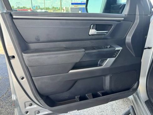 Used 2023 Toyota Tundra Platinum AWD/4WD image 19