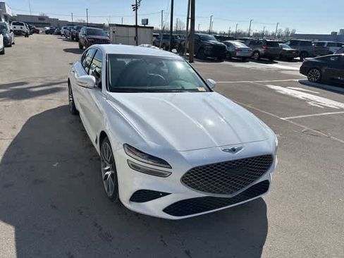 Used 2023 Genesis G70 2.0T image 26