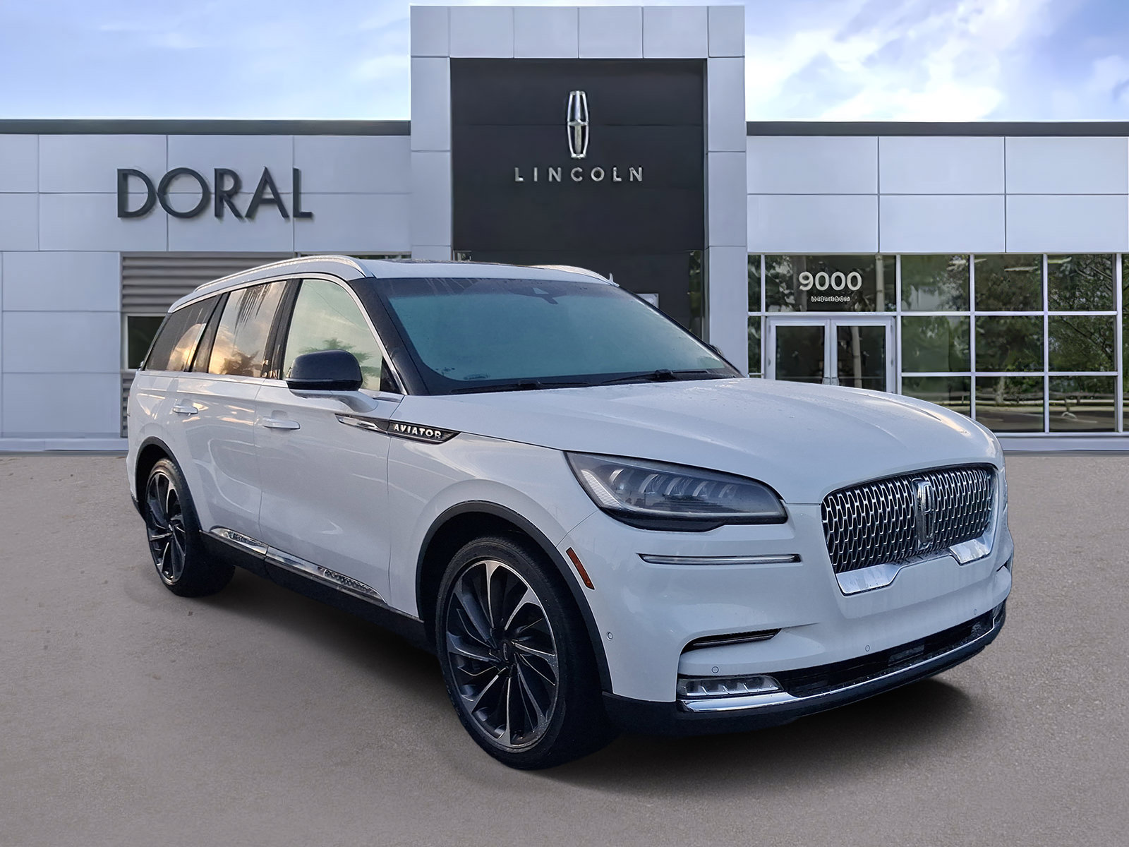 Used 2020 Lincoln Aviator Reserve w/ Equipment Group 201A RWD image 1
